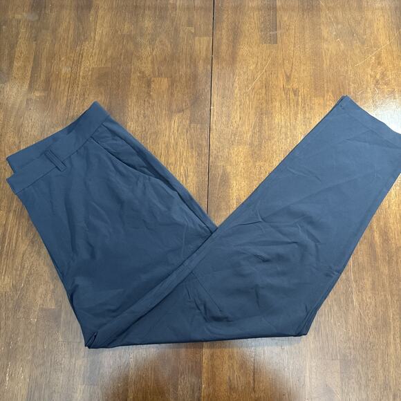 Fabletics The Only Pant Men's Size 33x32 Navy Blue Performance Golf Pants - Picture 1 of 12